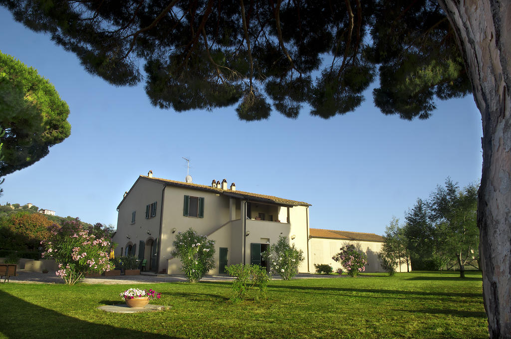 Agriturismo Quattro Pini 卡斯塔涅托卡尔杜奇 客房 照片