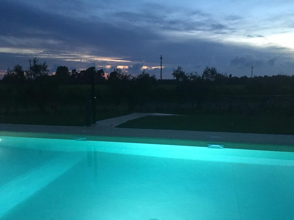 Agriturismo Quattro Pini 卡斯塔涅托卡尔杜奇 外观 照片