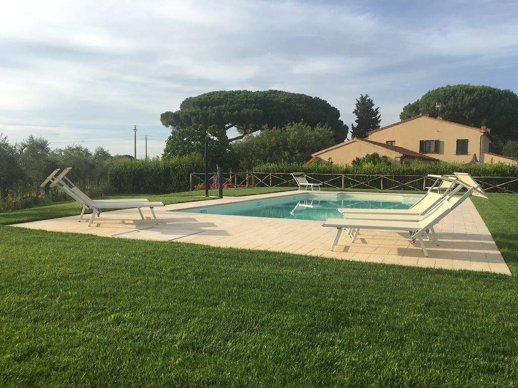 Agriturismo Quattro Pini 卡斯塔涅托卡尔杜奇 外观 照片