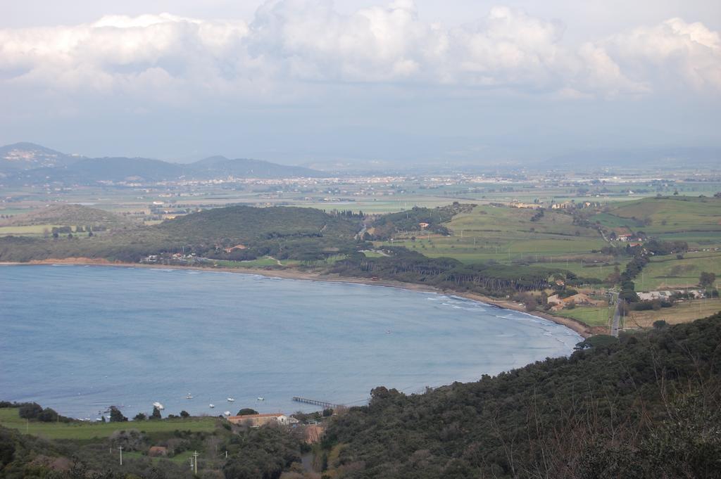 Agriturismo Quattro Pini 卡斯塔涅托卡尔杜奇 外观 照片